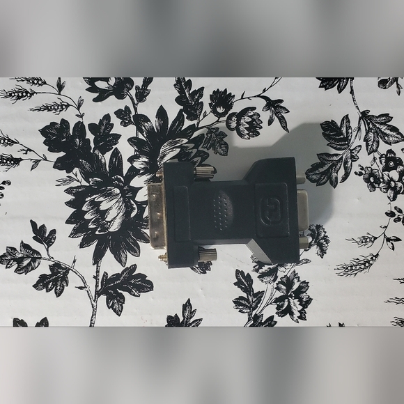 Lenovo USB 2.0 Port Replicator With Digital Video 0A33947 - Picture 8 of 11